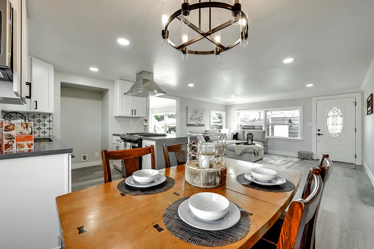 2139 Soscol Ave, Napa after remodel